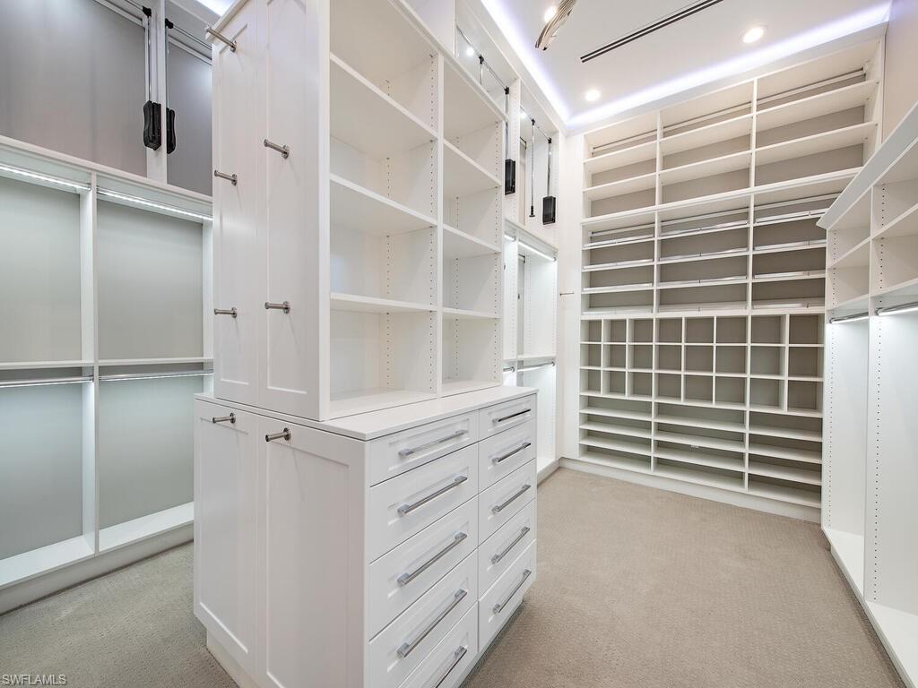 MOORINGS - Residential