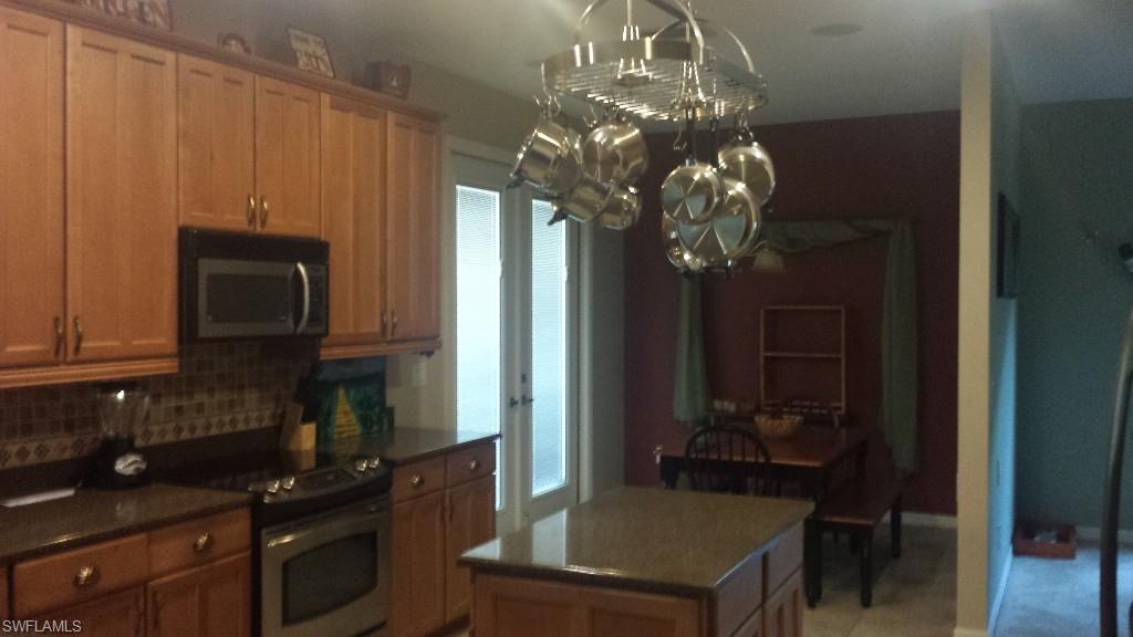 GLADIOLUS PRESERVE - Residential