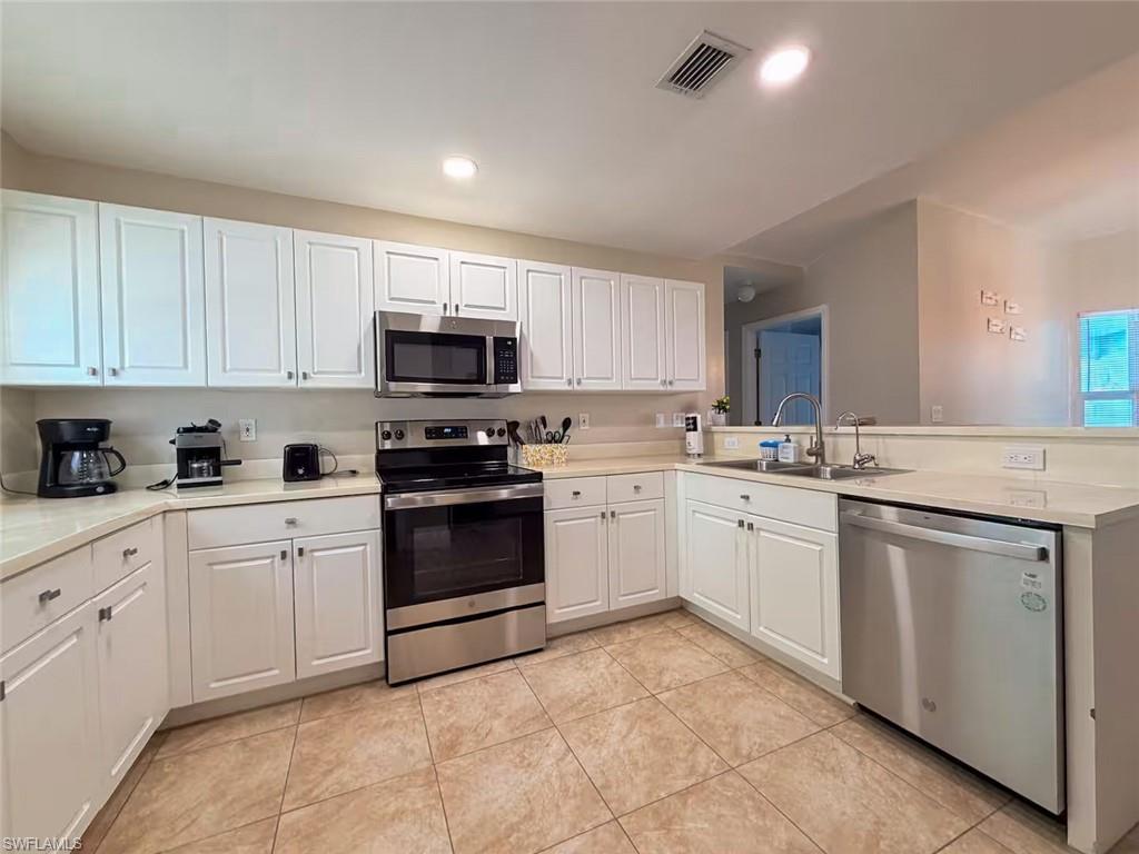 CAPE CORAL - Residential Lease