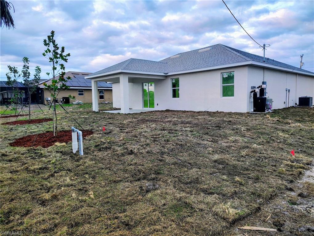 CAPE CORAL - Residential