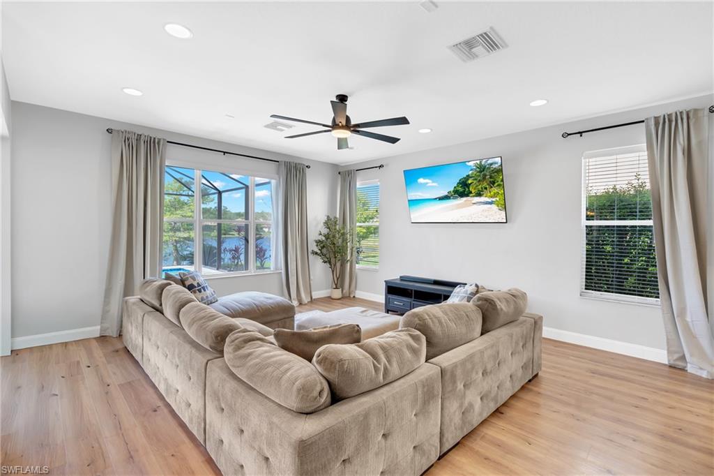 BOTANICA LAKES - Residential