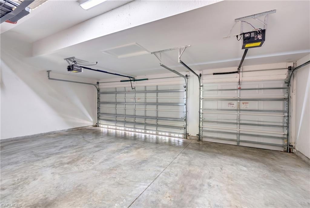 BOTANICA LAKES - Residential