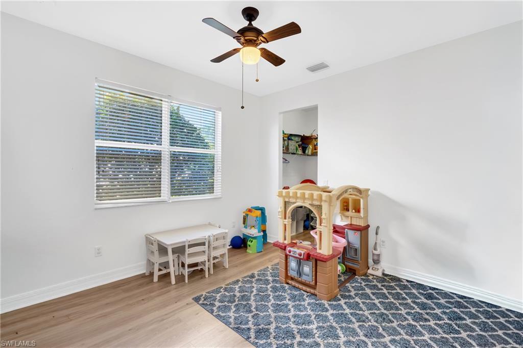 BOTANICA LAKES - Residential