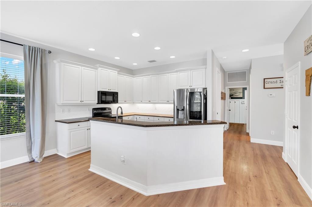 BOTANICA LAKES - Residential