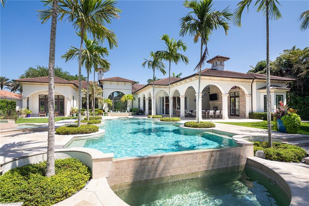 ESCADA AT TIBURON - Residential