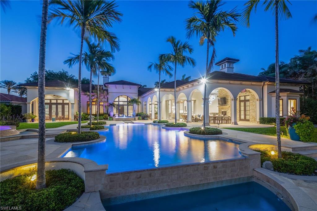 2562 Escada CT