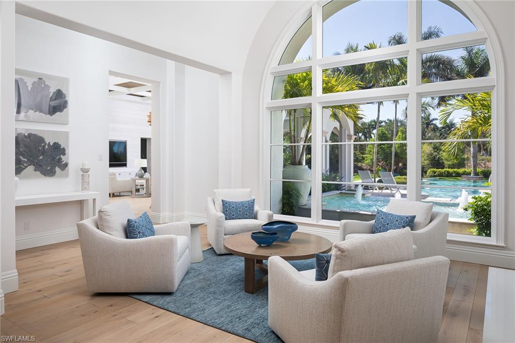 ESCADA AT TIBURON - Residential