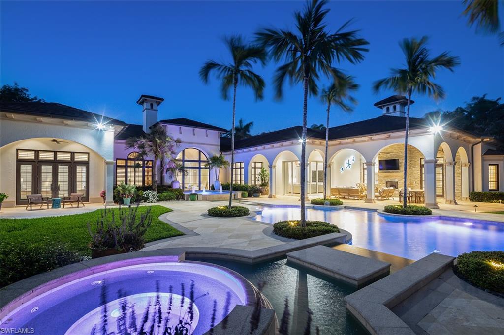 2562 Escada CT