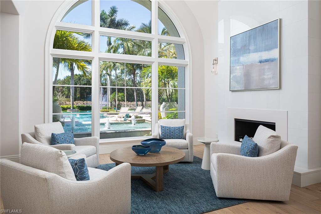 ESCADA AT TIBURON - Residential