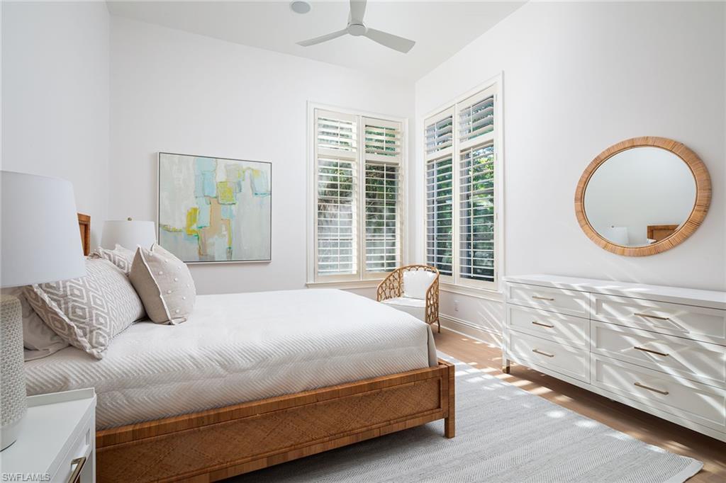 ESCADA AT TIBURON - Residential