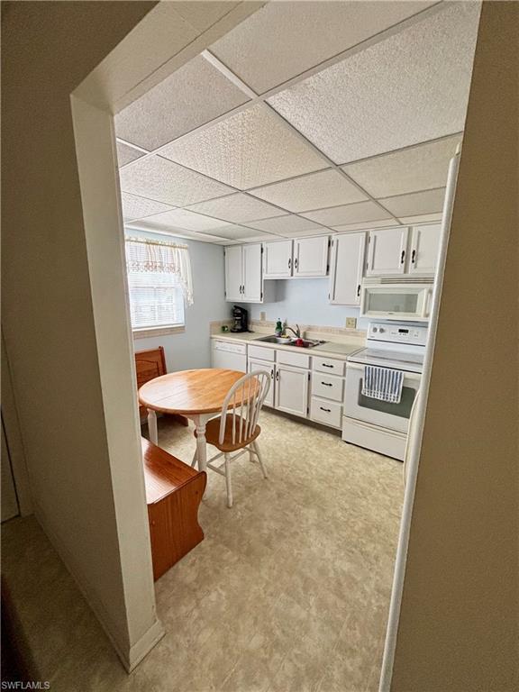 MYERLEE COUNTRY CLUB - Residential