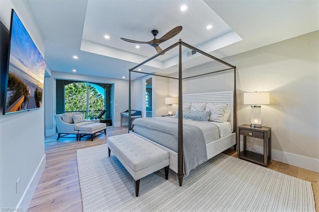 CRESCENT - Residential