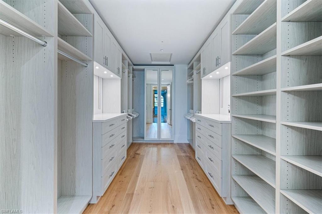 CRESCENT - Residential