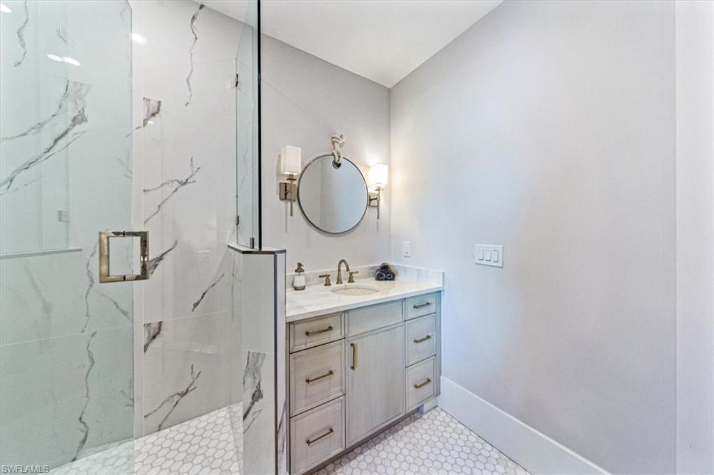 CRESCENT - Residential