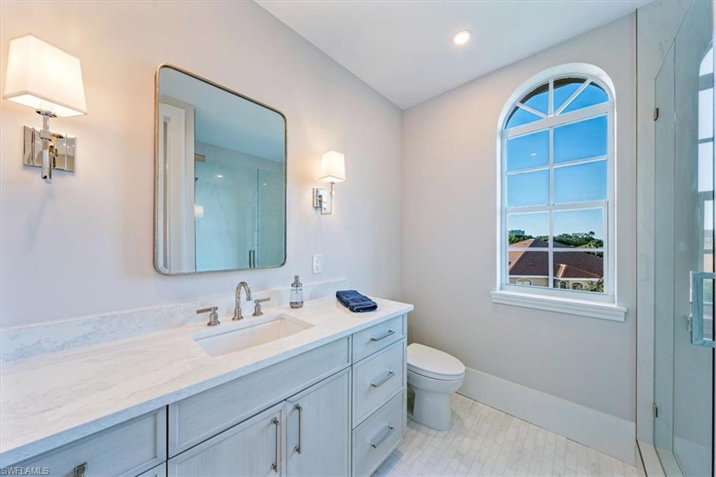 CRESCENT - Residential