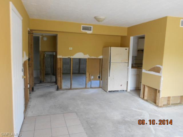 SUNSET POINTE AT FORT MYERS - Residential