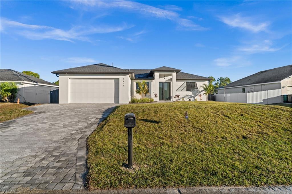 CAPE CORAL - Residential
