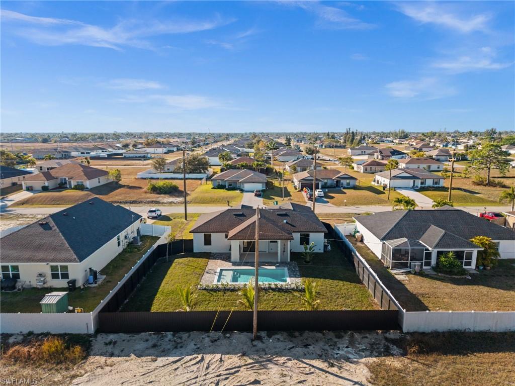 CAPE CORAL - Residential