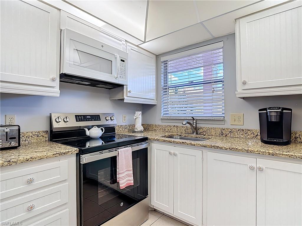 TURTLE LAKE GOLF COLONY - Residential Lease