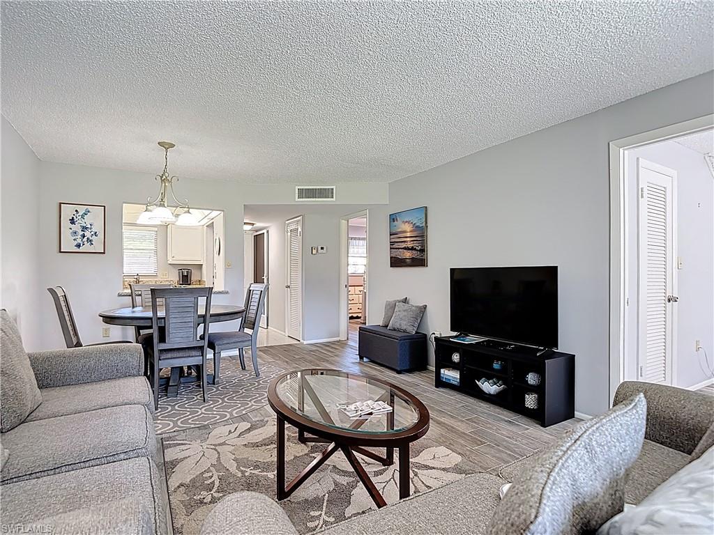 TURTLE LAKE GOLF COLONY - Residential Lease