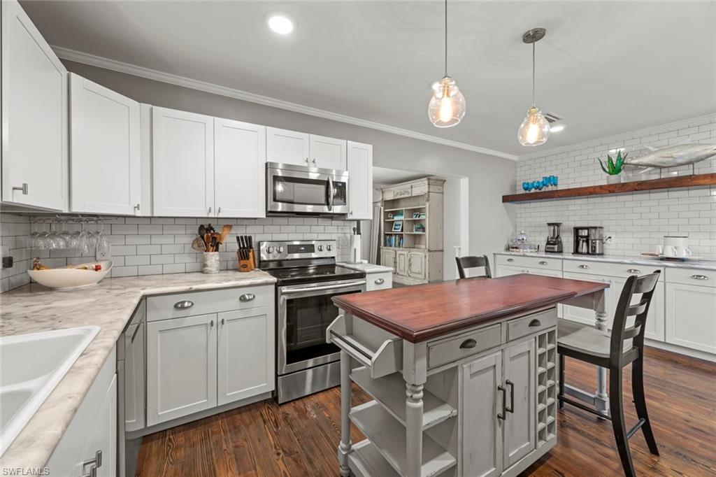 CARLTON GROVE - Residential