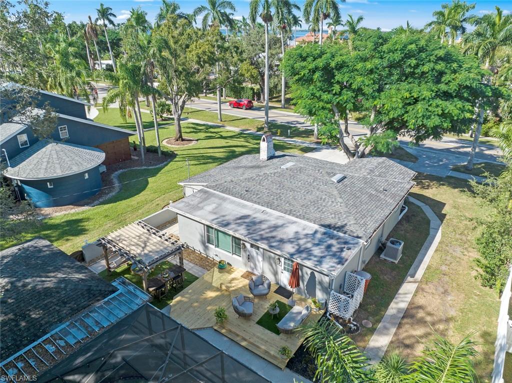 CARLTON GROVE - Residential