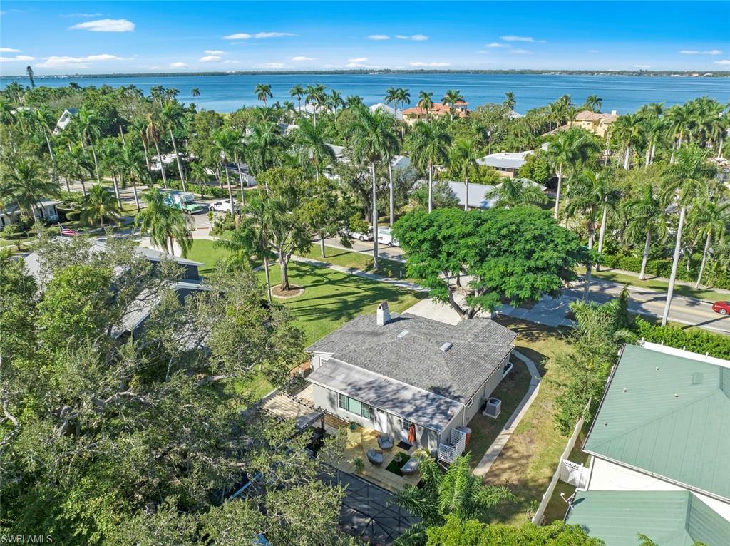 CARLTON GROVE - Residential