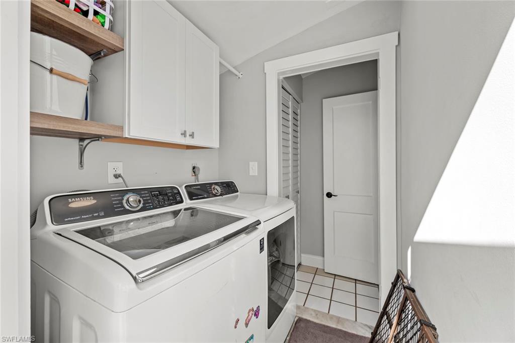 CARLTON GROVE - Residential