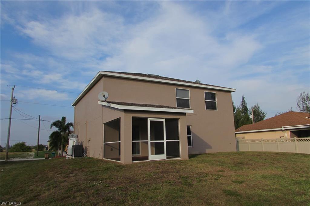 CAPE CORAL - Residential