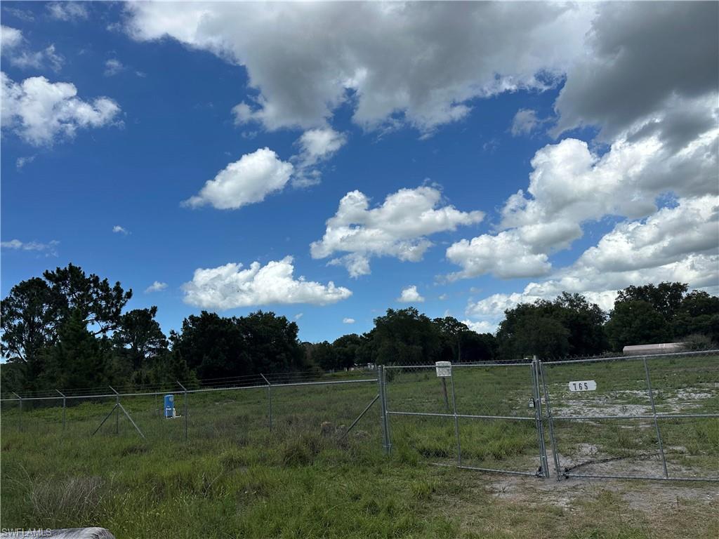 CLEWISTON - Land