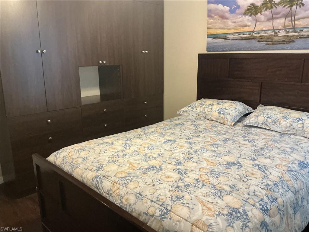 OAKMONT VILLAGE - Residential