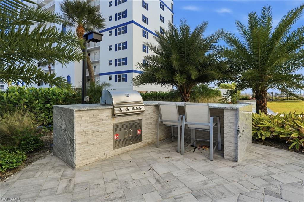 ISLAND REEF CLUB - Residential