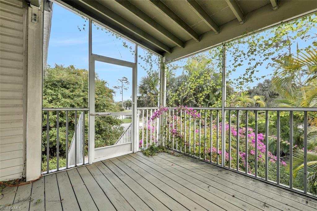 ISLAND PARK WOODS - Residential