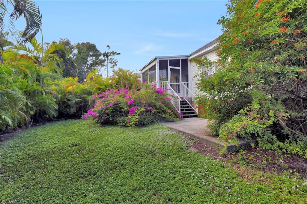 ISLAND PARK WOODS - Residential