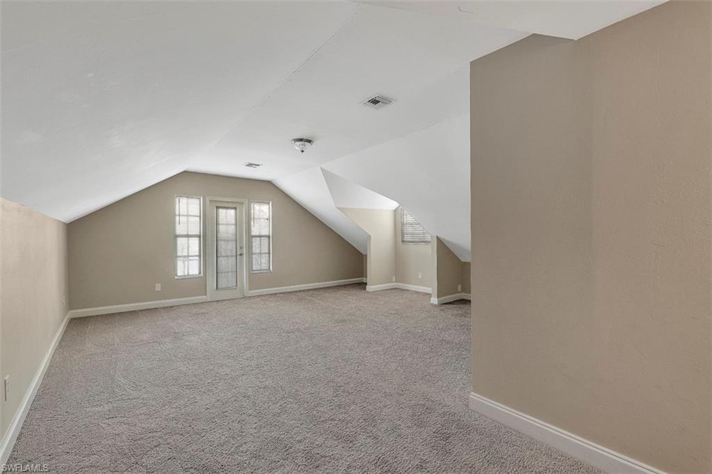 ISLAND PARK WOODS - Residential