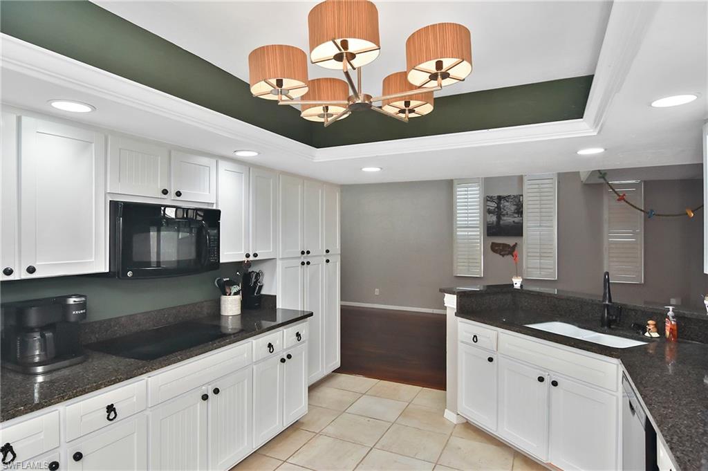 CALOOSA YACHT & RACQUET CLUB - Residential