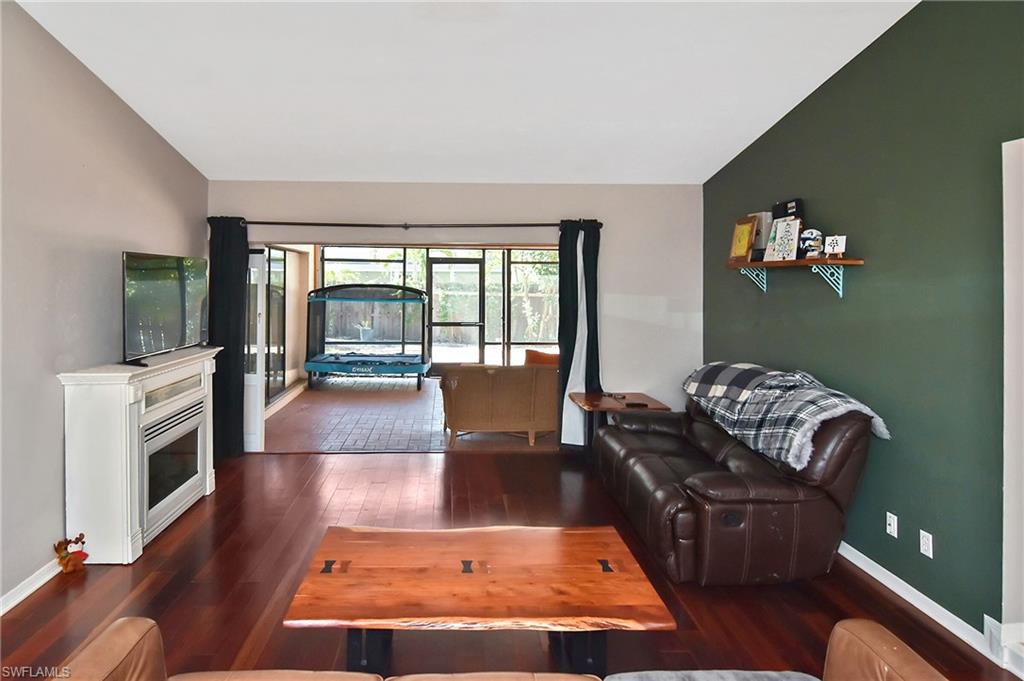 CALOOSA YACHT & RACQUET CLUB - Residential