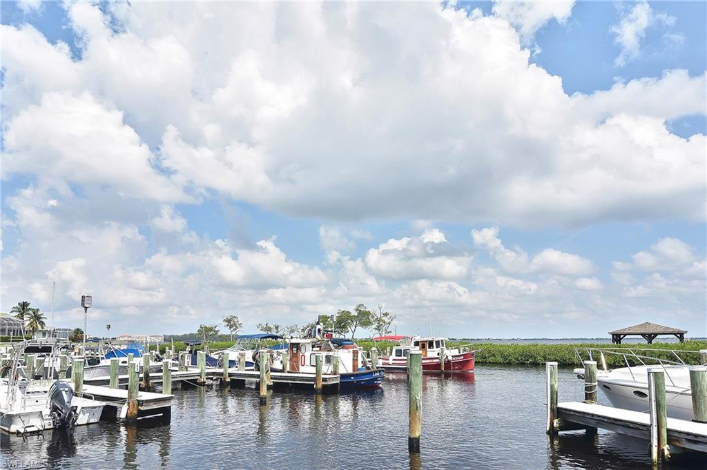 CALOOSA YACHT & RACQUET CLUB - Residential