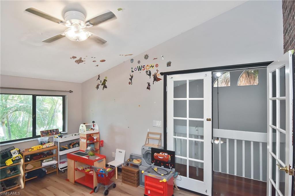 CALOOSA YACHT & RACQUET CLUB - Residential