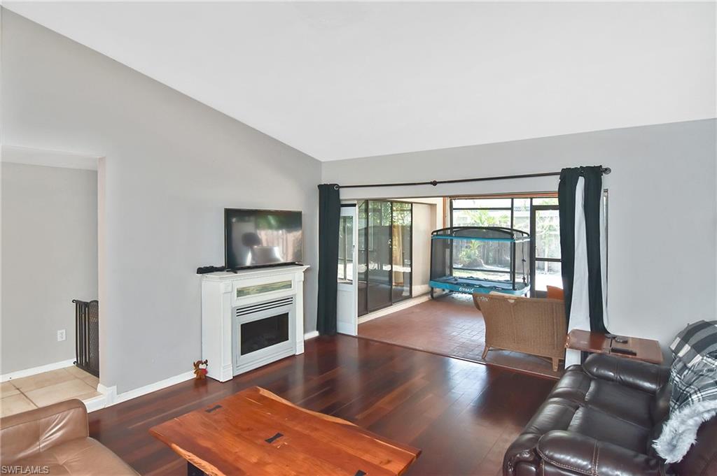 CALOOSA YACHT & RACQUET CLUB - Residential