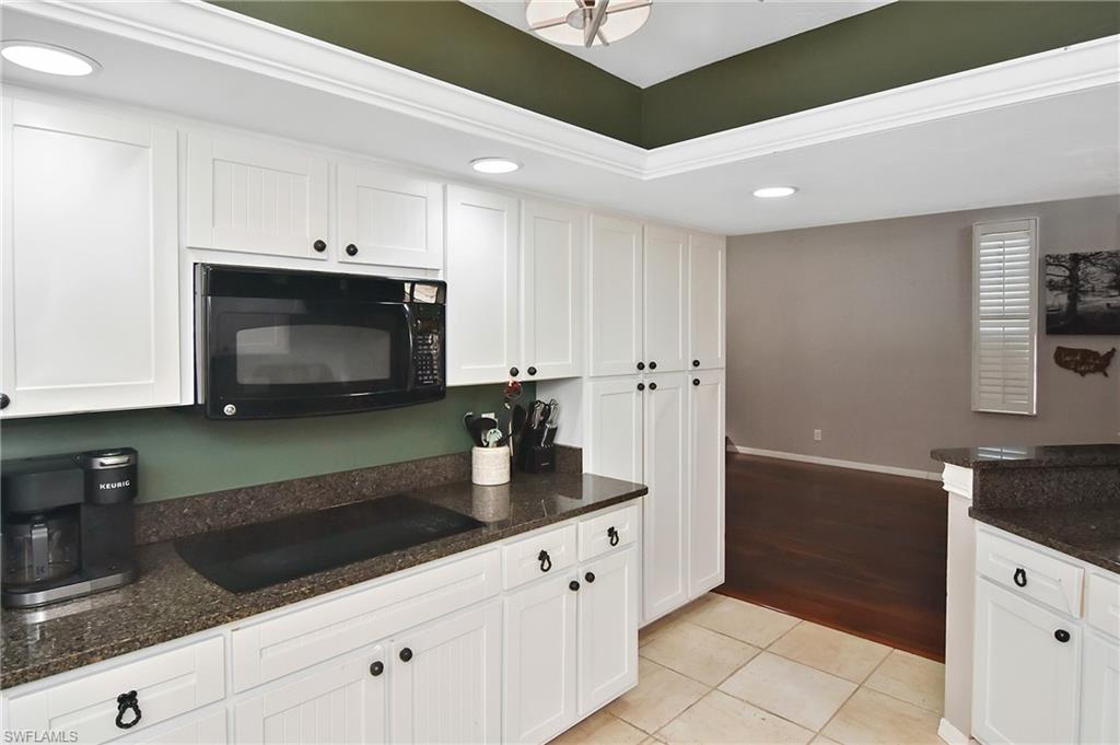 CALOOSA YACHT & RACQUET CLUB - Residential