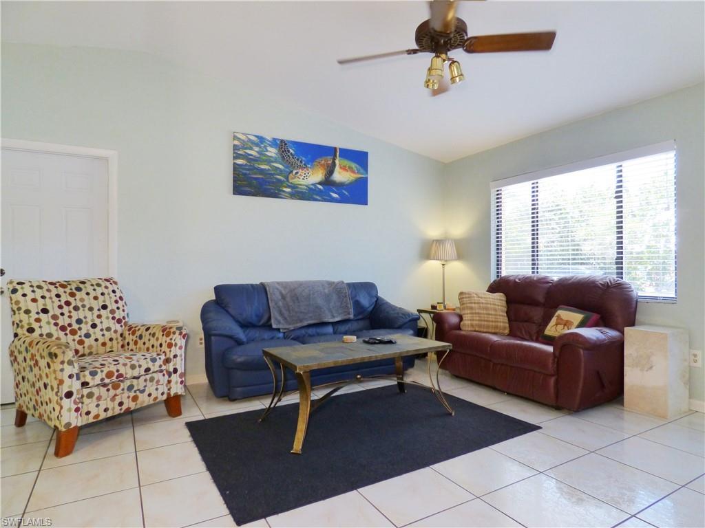 SAN CARLOS PARK - Residential