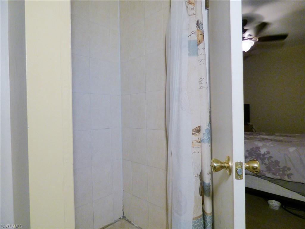 SAN CARLOS PARK - Residential