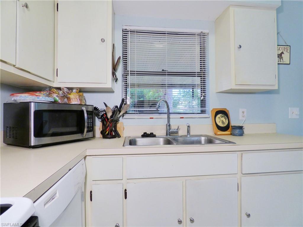 SAN CARLOS PARK - Residential