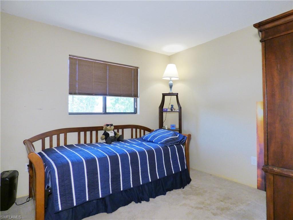 SAN CARLOS PARK - Residential