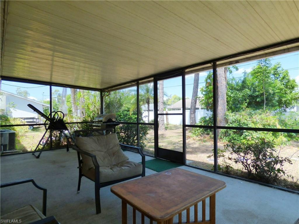 SAN CARLOS PARK - Residential