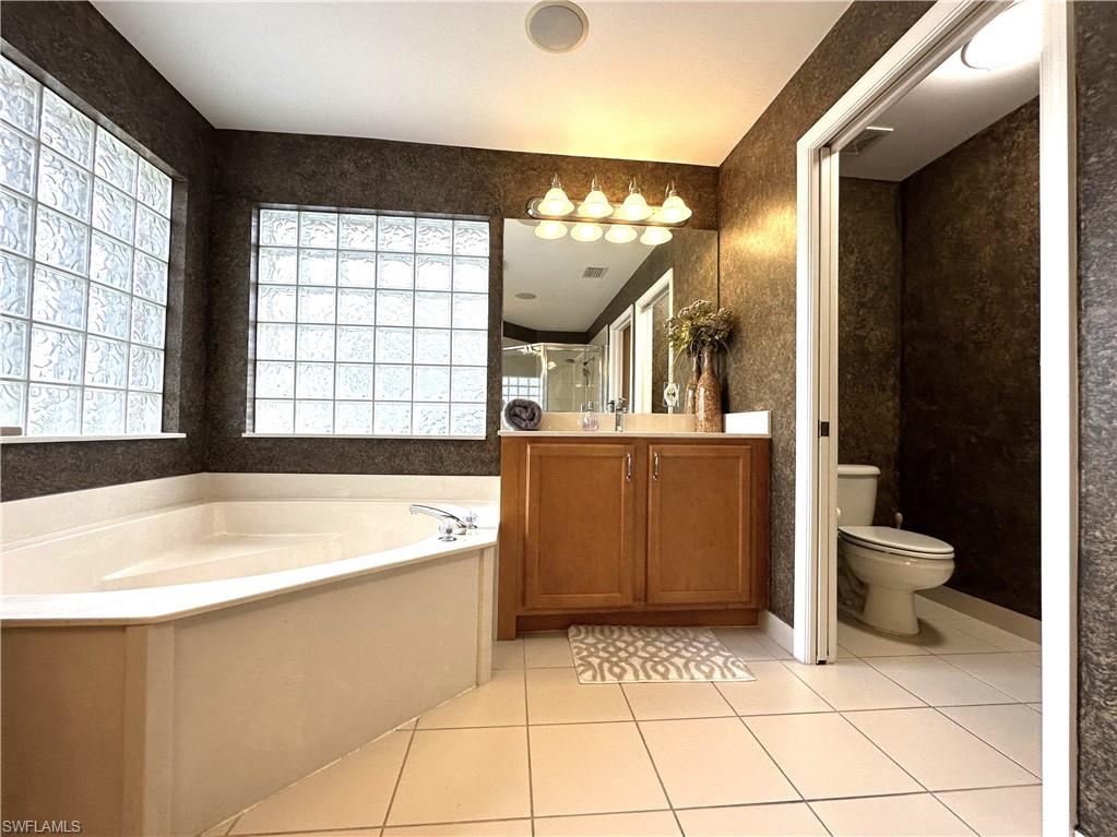 SATURNIA LAKES - Residential Lease