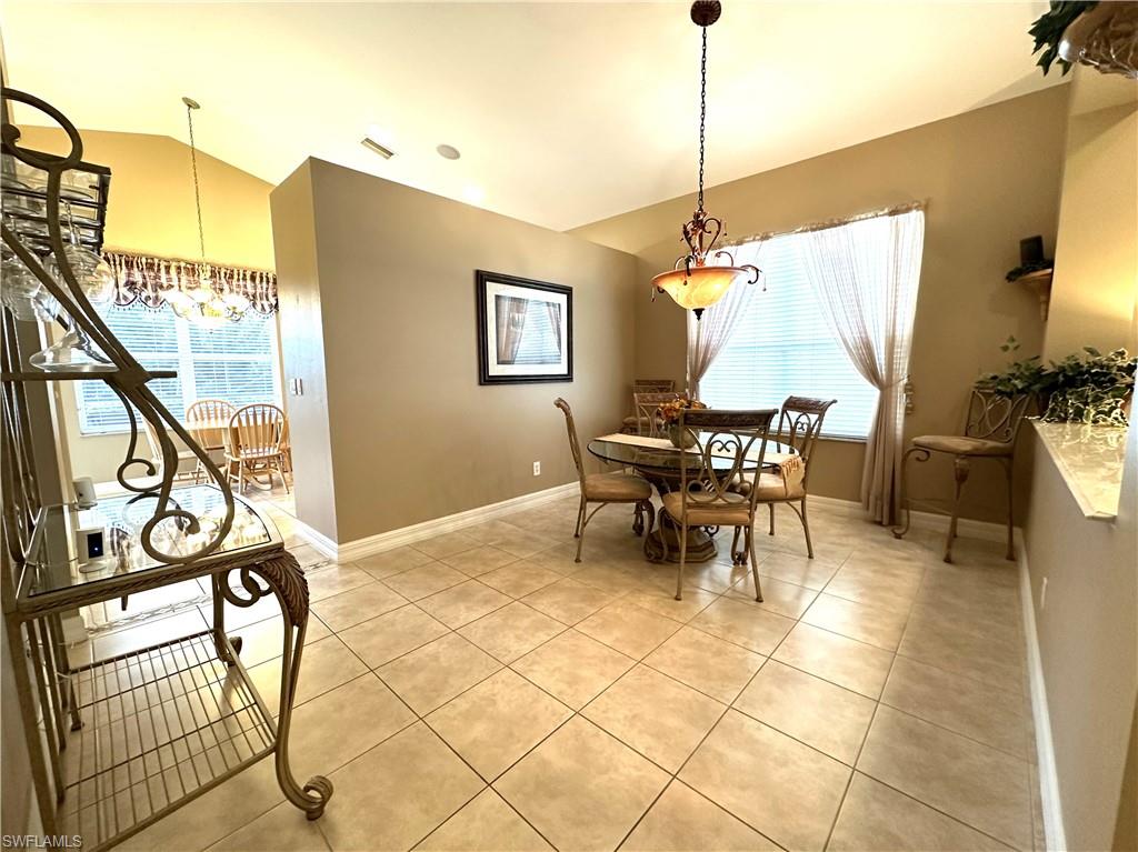 SATURNIA LAKES - Residential Lease