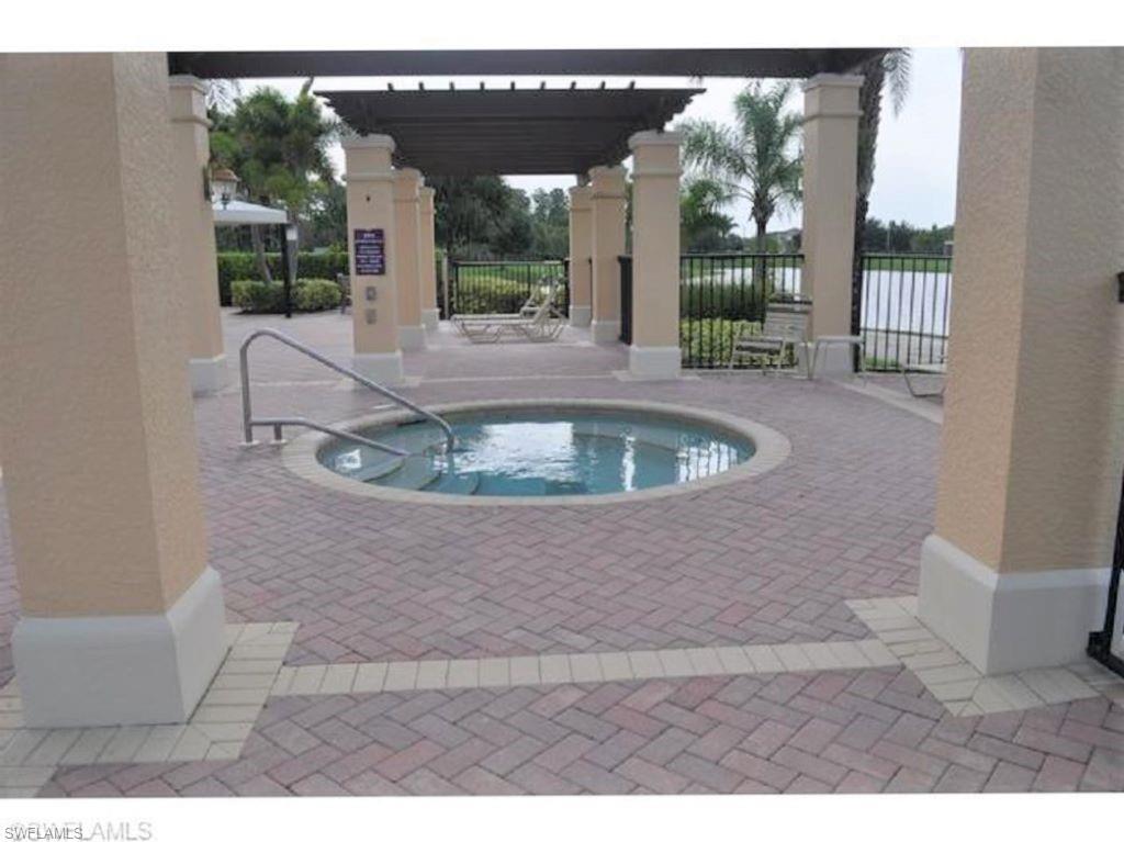 SATURNIA LAKES - Residential Lease