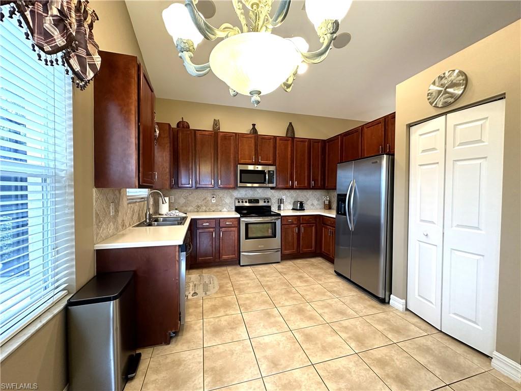 SATURNIA LAKES - Residential Lease